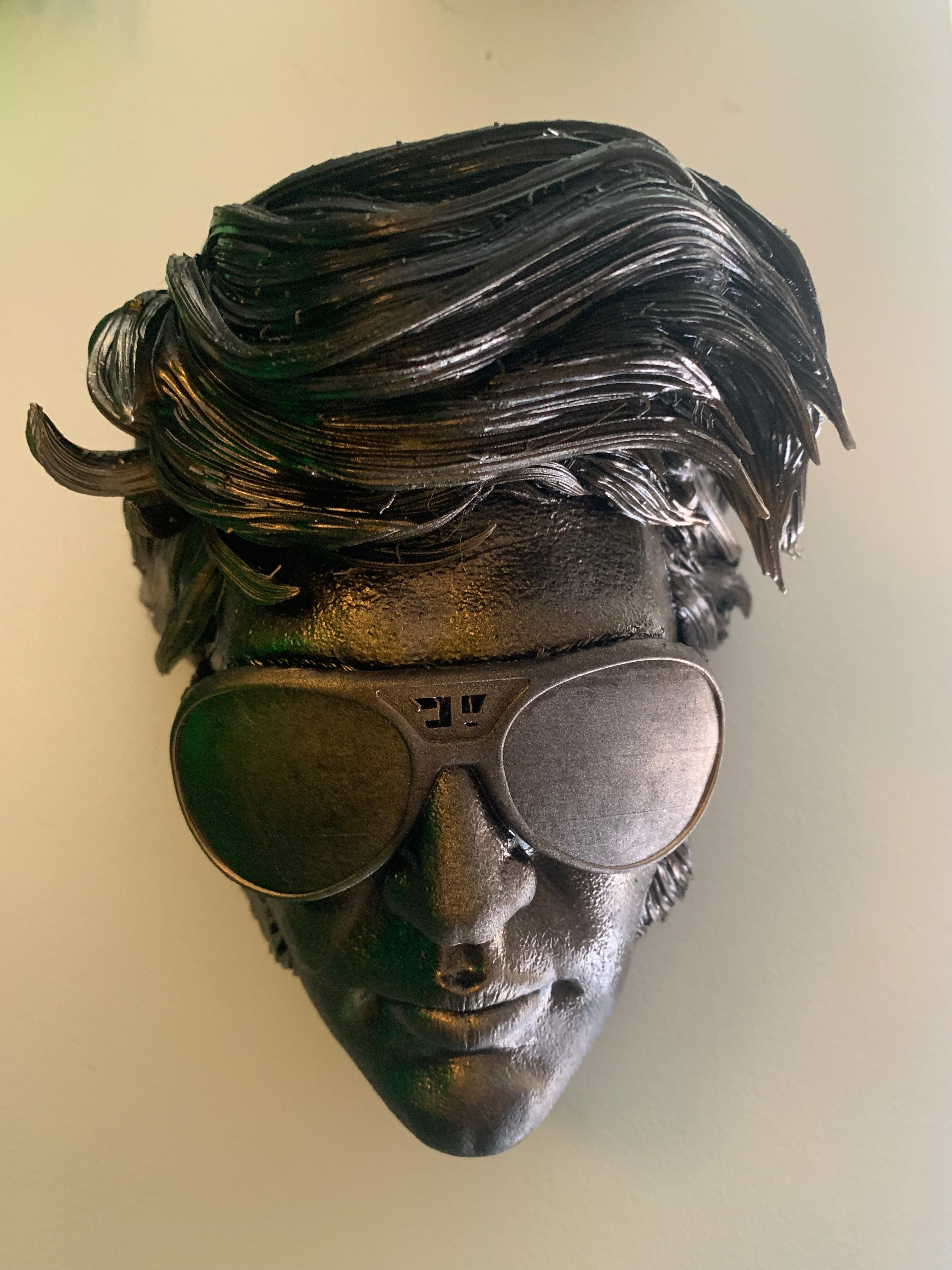 THE KING BUST
