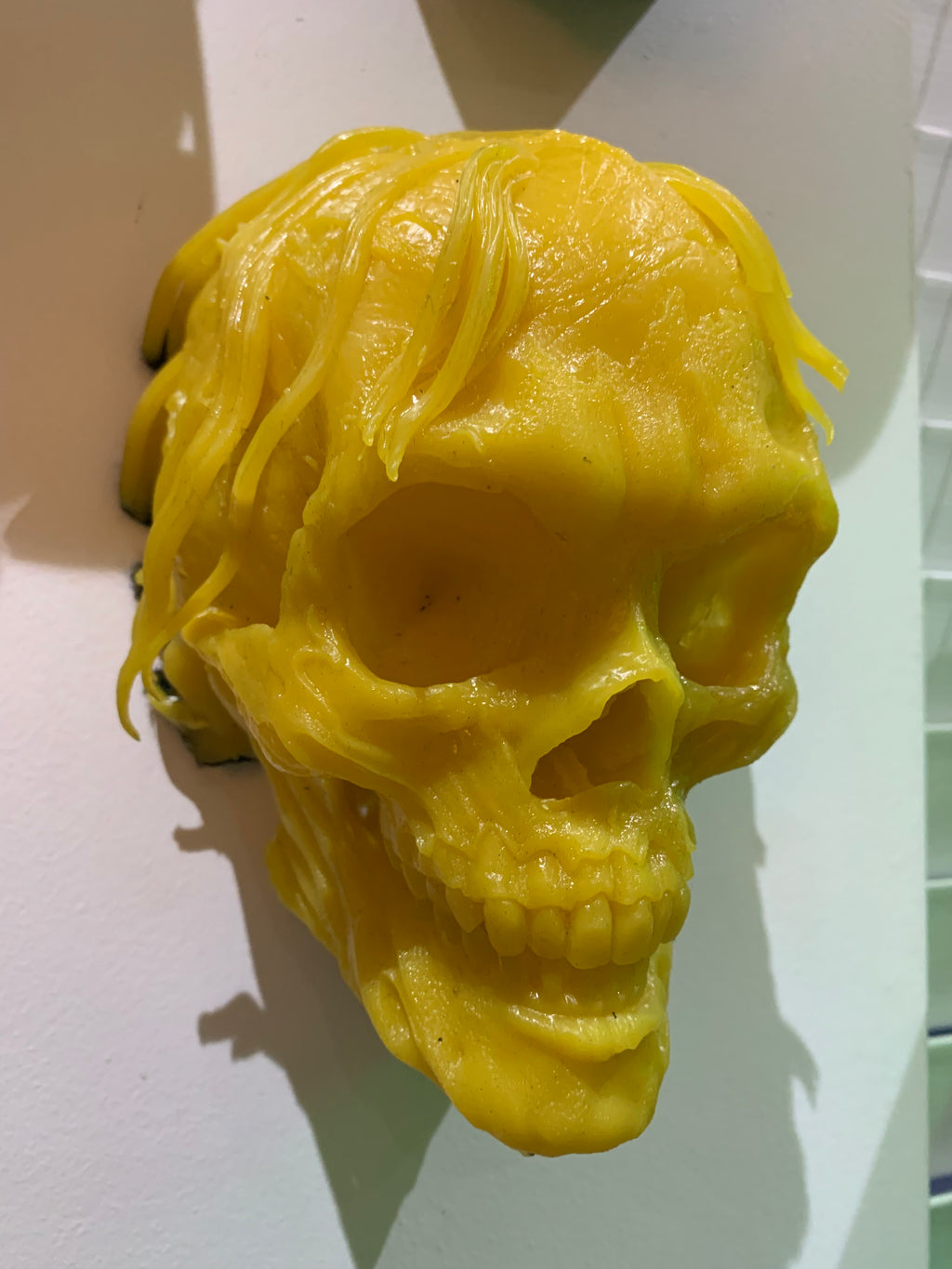 YELLOW SKULL WALL BUST